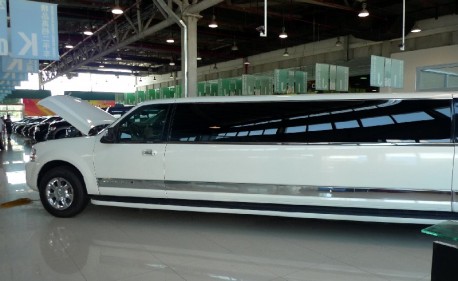 A very long Lincoln Navigator limousine in China