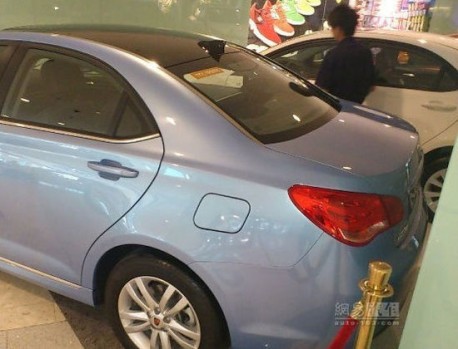 Facelifted Roewe 550 without camouflage in China