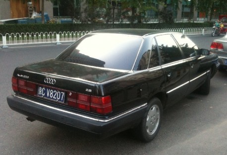 Spotted in China: Audi 200 2.6 V6