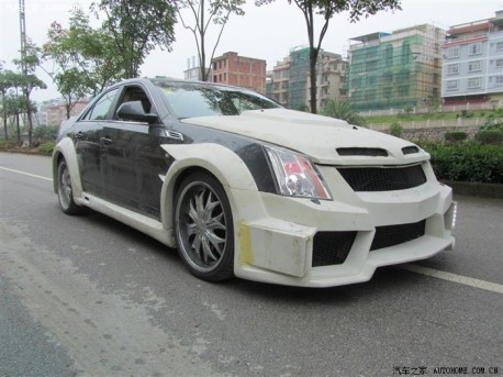 Cadillac CTS goes Crazy in China