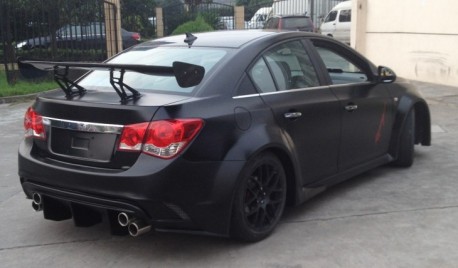 Chevrolet Cruze gets a super fat body kit in China
