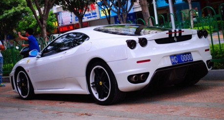 Spotted in China: Ferrari F430 Novitec Rosso in White