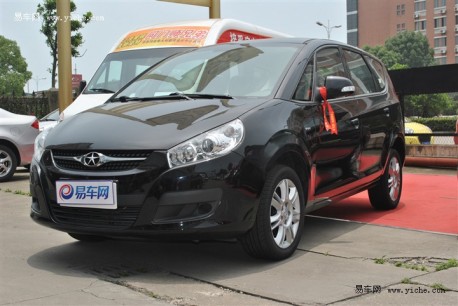 facelifted JAC Heyue RS without camouflage in China