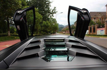 Lamborghini Murcielago SV is matte black in China