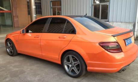 Mercedes-Benz C180 is Orange in China