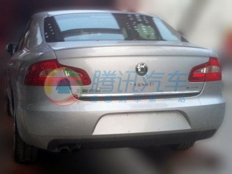 Spy Shots: Skoda Superb Greenline testing in China