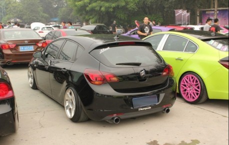 Buick Excelle XT is a Lowrider in China