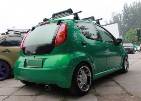 BYD F0 is a green Batman in China