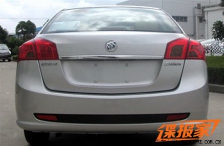 Spy Shots: facelifted Buick Excelle is Naked in China