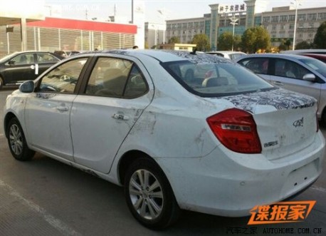 Spy Shots: Chery E3 is Dirty in China