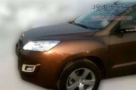 Spy Shots: Geely Emgrand EX8 will be launched in China next year