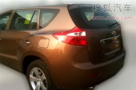 Spy Shots: Geely Emgrand EX8 will be launched in China next year