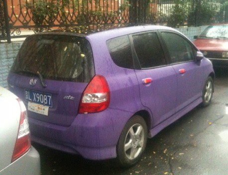 Honda Fit is matte purple in China