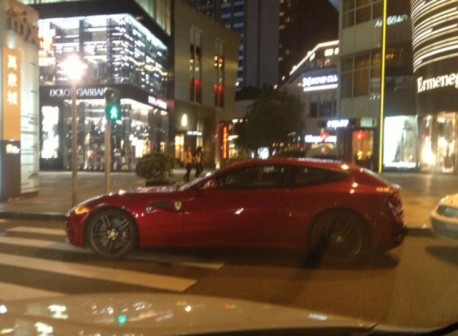 Lamborghini Murcielago & a Ferrari FF in Shenzhen, China