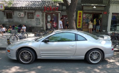 Spotted in China: third generation Mitsubishi Eclipse Coupe