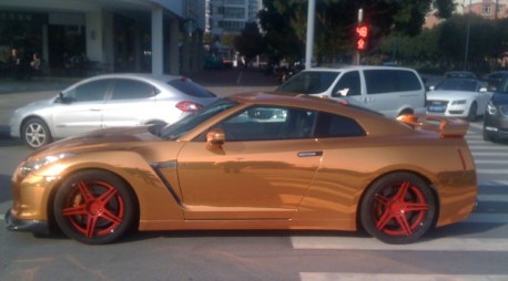 Bling! Nissan GT-R is very Gold in China
