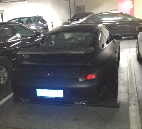 Porsche 911 GT3 is matte black in China