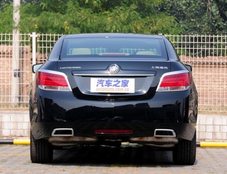 Spy Shots: facelifted Buick Lacrosse is naked in China