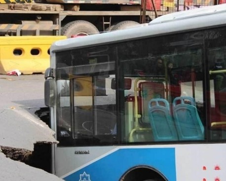 Bus hits Through the Road in China