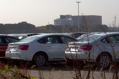 Facelifted Citroen C5 is Naked in China