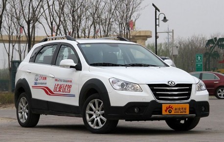 Spy Shots: facelift for the Dongfeng Fengshen S30 & H30