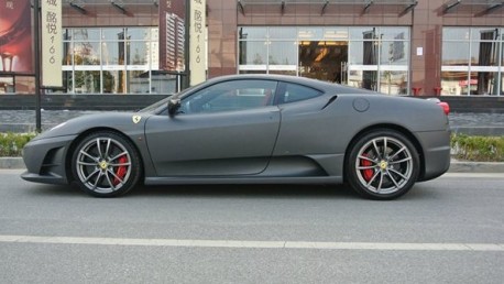 Ferrari F430 Scuderia is matte black in China