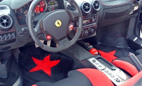 Ferrari F430 Scuderia is matte black in China