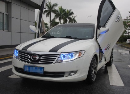 Guangzhou Auto Trumpchi with Lambo-doors from China