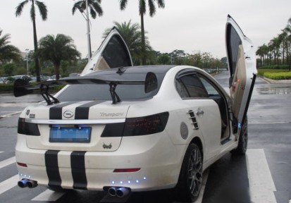 Guangzhou Auto Trumpchi with Lambo-doors from China