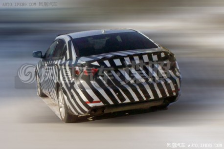 Spy Shots: Haima M8 testing in China