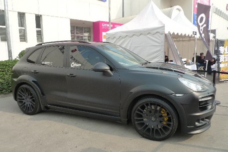 Porsche Cayenne Hamann Guardian is matte black in China