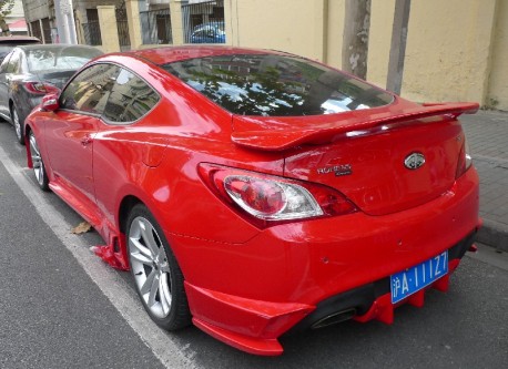 Hyundai Rohens Coupe is very Red in China