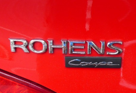 Hyundai Rohens Coupe is very Red in China