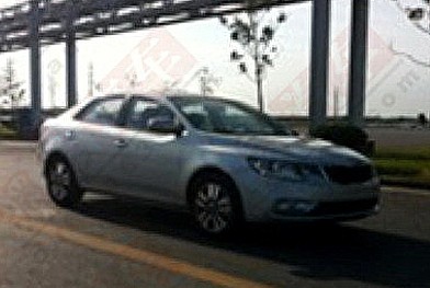 Spy Shots: facelift for the Kia Forte in China