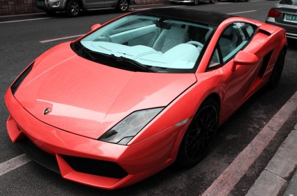Lamborghini Gallardo is Pink in China