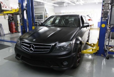Mercedes-Benz C63 AMG is matte black in China