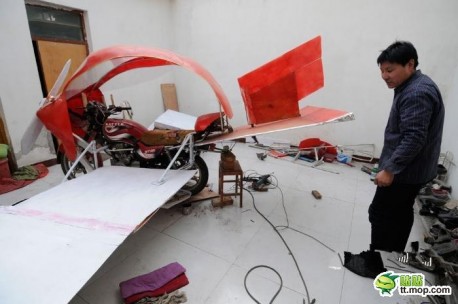 Chinese Farmer invents a Flying Motorbike