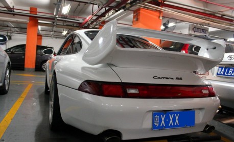 Spotted in China: 993 Porsche 911 Carrera RS
