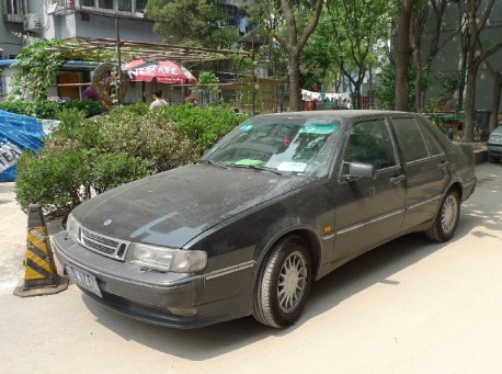 Spotted in China: Saab 9000 CD