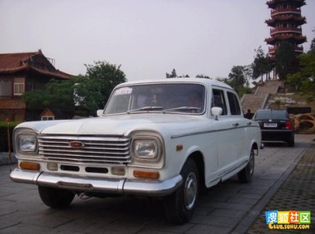 China Car History: the Shanghai SH760A stretched limousine