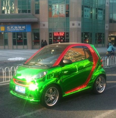 Bling! Smart ForTwo is shiny green in China