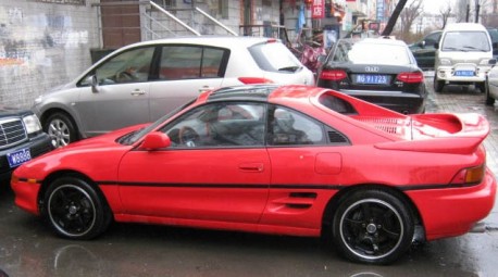 Spotted in China: Toyota MR2