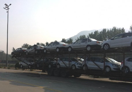 Extreme Transport: 26 Volkswagens on One Truck in China