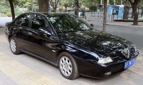 Spotted in China: Alfa Romeo 166