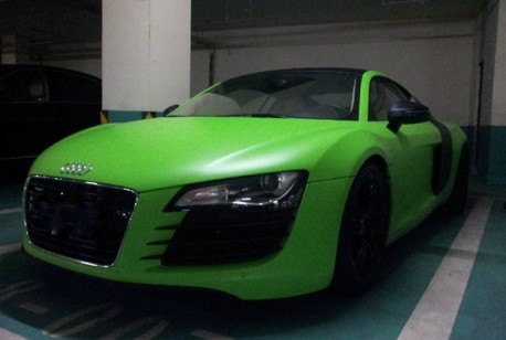 Audi R8 is matte-lime green in China