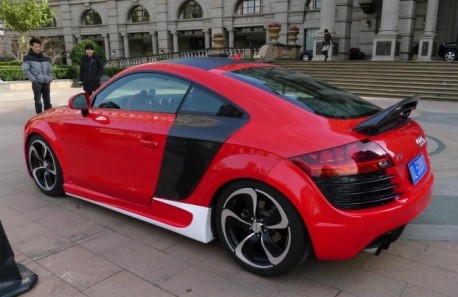 Audi TT is a red Audi R8 in China