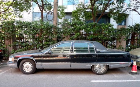 cadillac-brougham-china-2