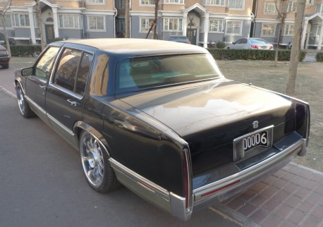 Spotted in China: sixth generation Cadillac de Ville