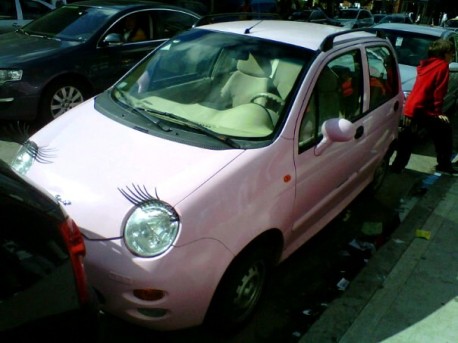 Chery QQ is Pink in ... Argentina