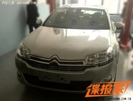 Spy Shots: close up with the facelifted Citroen C5 in China